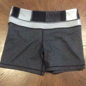Lululemon gray bike or yoga shorts